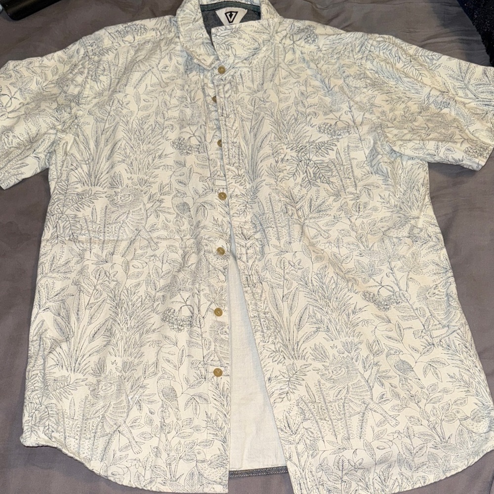 VISSLA White and Gray Casual Button Down Shirt